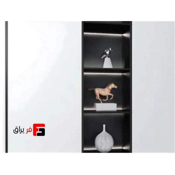 Vitra LED light at the end of a wooden shelf with double-sided light Vitra LED light at the end of a wooden shelf with double-sided light